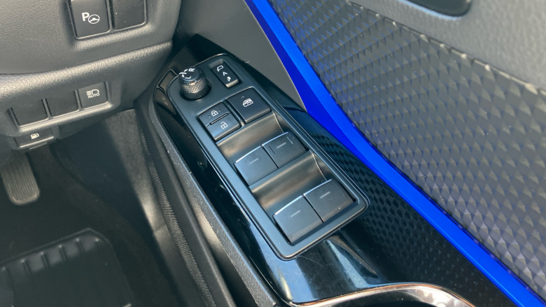 Toyota C-HR 1.8 Hybrid Dynamic 5dr CVT Hybrid Hatchback